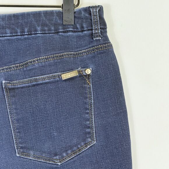 Chico's Medium Wash So Slimming Girlfriend Ankle Jeans Women's 0.5 Small 6 - Picture 4 of 6